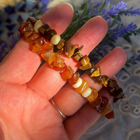 Set 2 Tumbled Gemstone Stretch Bracelets - Tiger Eye & Carnelian/Agate W/MOP - Picture 4 of 8